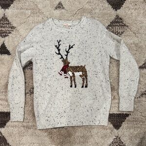 Como Vintage Gray Sweater with Reindeer Design